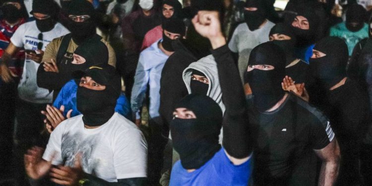 MPF abre investigação contra PMs com base na Lei de Segurança Nacional