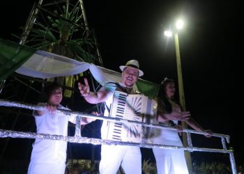 A escola de samba homenageou o músico Fábio Carneirinho (Foto: Antonio Rodrigues)