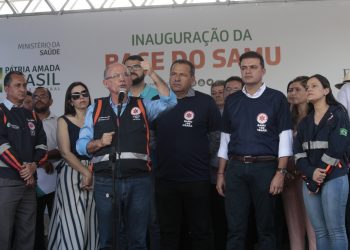 Fernando Santana participa da entrega de novas bases e ambulâncias do SAMU no Cariri