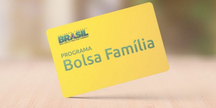 Ministro do STF suspende cortes no Bolsa Família até fim do estado de calamidade pública