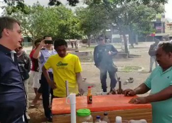 Imagem de vídeo de Bolsonaro que foi excluído do Twitter (Foto: Reprodução)