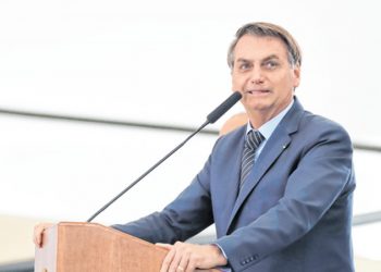 ‘Tudo cascata para ganhar indenização’, diz Bolsonaro sobre denúncias de torturas no regime militar
