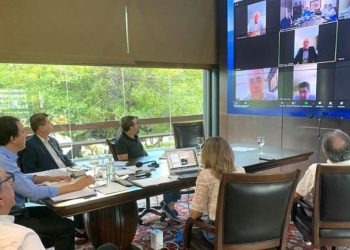 Coronavírus: Camilo diz que volta ao trabalho será definida até domingo