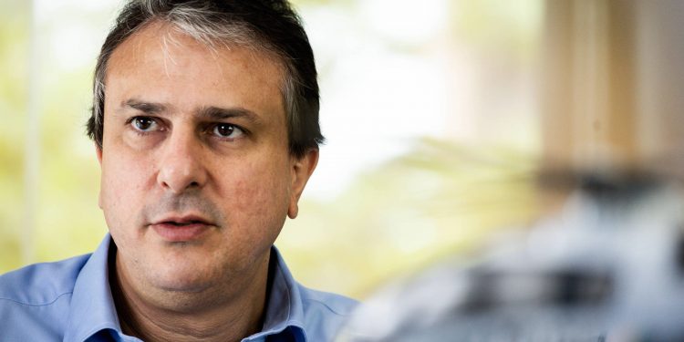 Ex-governador do Ceará passa a fazer parte da bancada cearense com Eduardo Girão (Podemos) e Julio Ventura (PDT) (Foto: Arquivo)