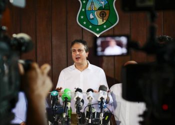 Camilo renova decreto de isolamento e promete medidas econômicas na segunda-feira