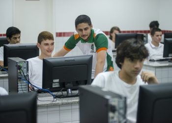 Centec abre seleção para professores das Escolas Profissionalizantes