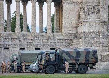 ‘Não é como uma gripe, é uma pneumonia muito severa’, dizem médicos de hospital na Itália