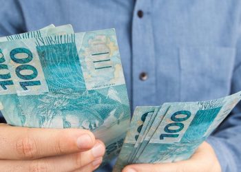 Senado aprova auxílio de R$ 600 a trabalhadores informais por 3 meses