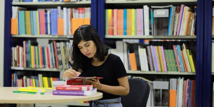 Cursinho preparatório para o Enem está com inscrições abertas para professores