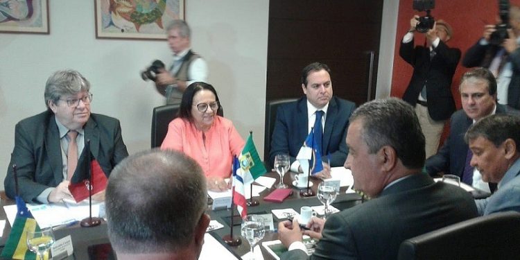 Governadores do Nordeste criam comitê científico de combate ao coronavírus