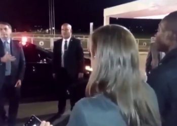 Haitiano aborda Bolsonaro no Alvorada: ‘Você não é mais presidente’