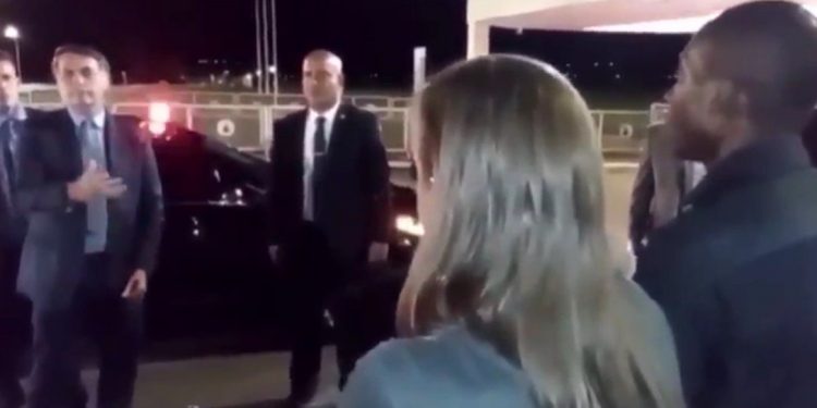 Haitiano aborda Bolsonaro no Alvorada: ‘Você não é mais presidente’