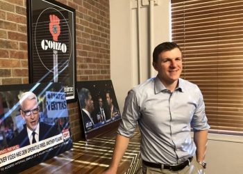 Bolsonaristas tentam trazer para o Brasil projeto anti-imprensa de extrema direita