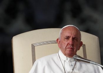 Vaticano decreta perdão de todos os pecados das pessoas doentes com coronavírus