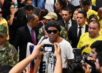 Juíza decreta prisão preventiva de Ronaldinho Gaúcho e irmão no Paraguai