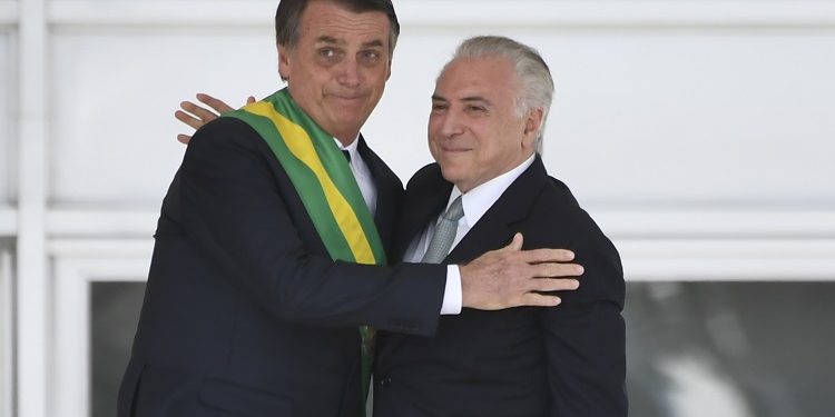 A trapaça, milicianos e seu fascismo tupiniquim – Por Sandro Leonel