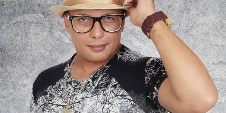 Cantor escapa de batida de carro e morre em acidente de moto no mesmo dia