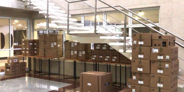 Ceará recebe 15 respiradores enviados pelo Ministério da Saúde para equipar UTIs públicas