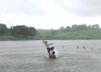 Intensas chuvas possibilitaram recarga nos açudes e beneficiaram a agricultura (Foto: Marciel Bezerra)