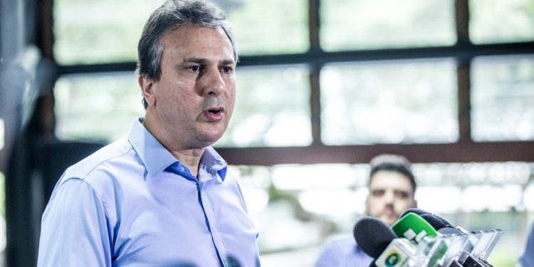 Camilo lamenta demissão de Mandetta: “uma enorme perda para o Brasil”