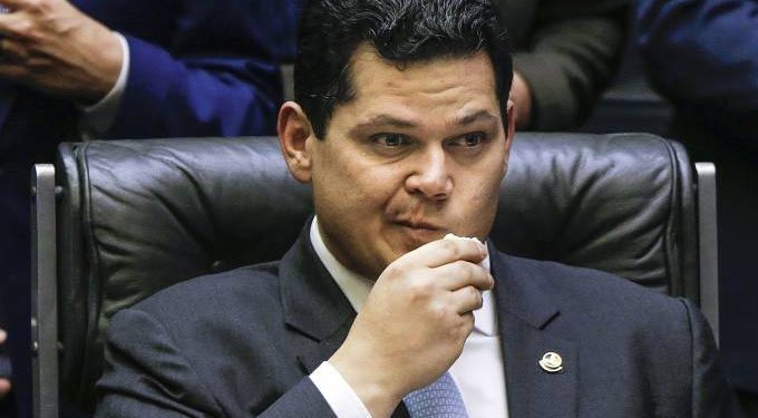 Presidente do Senado diz que o governo Bolsonaro ‘acabou’