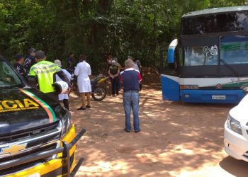 Passageiros foram parados ao entrar no município do Crato (Foto: Divulgação/Detran)
