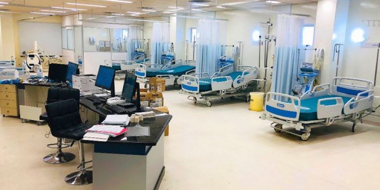 Quase 90% dos leitos de UTI estão ocupados no Ceará, afirma secretário da Saúde