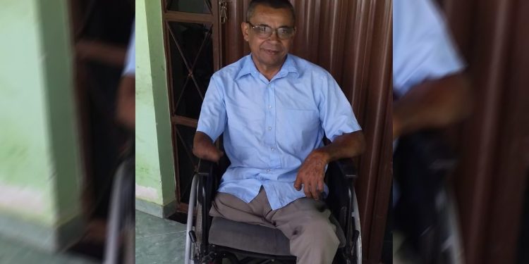 Estudante do curso de Jornalismo da UFCA tem cadeira de rodas furtada