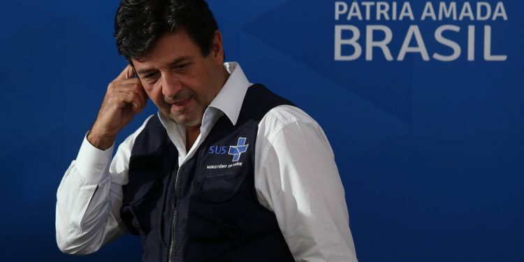 ‘Médico não abandona paciente’, diz Mandetta sobre eventual pedido de demissão