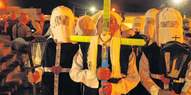 Procissão de penitentes em Barbalha é cancelada pela primeira vez