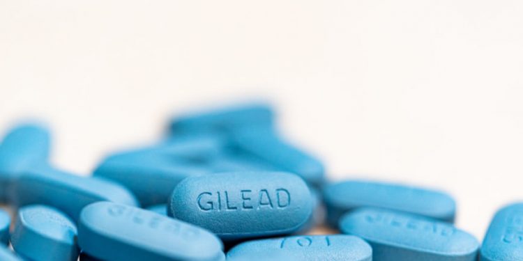 Em teste, remédio recupera pacientes contagiados com coronavírus