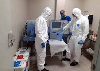 Empresa chinesa cancela venda de 600 respiradores contratados para a Bahia e o Ceará; carga fica retida em Miami