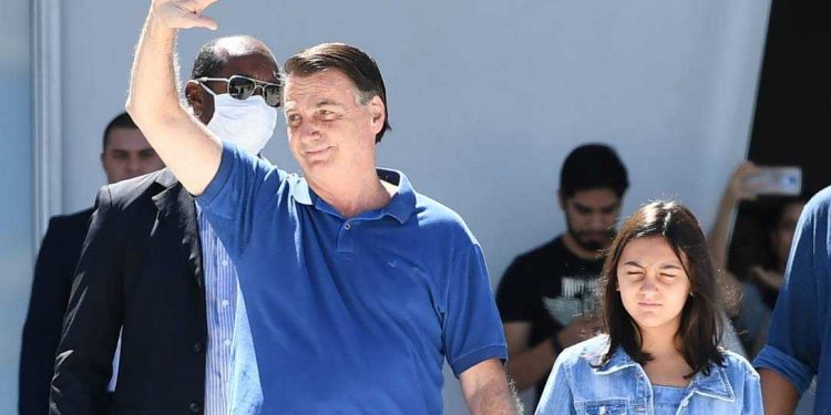 Generais alertam Bolsonaro: ‘Presidente está enganado. Forças Armadas não apoiariam golpe’