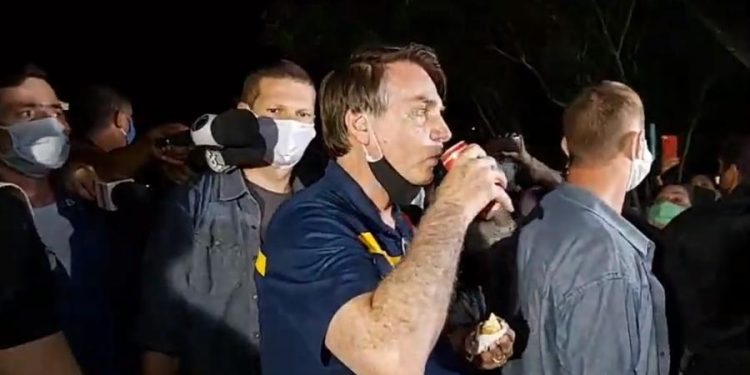 Postura frente à pandemia piora imagem do Brasil no exterior e afasta investidores