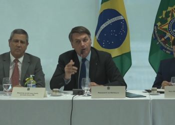 Imprensa internacional repercute vídeo da reunião entre Bolsonaro e ministros