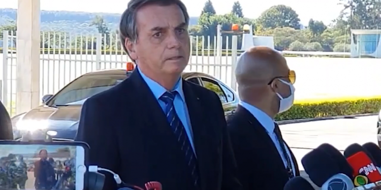 Bolsonaro critica ação do STF e diz que tudo tem limite: “acabou, porra”