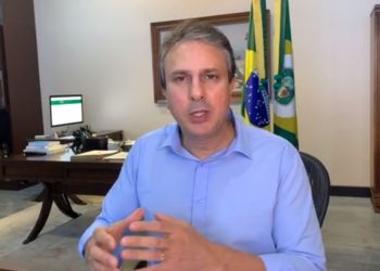 "A boa notícia é que continua a notícia de estabilização em Fortaleza e isso se confirmando até o fim do mês poderemos reabrir a economia de forma gradual", disse Camilo (Foto: Reprodução/Facebook)