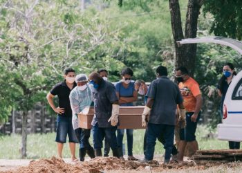 Na última semana epidemiológica, foram registrados 30 óbitos por Covid no Ceará, segundo o Integrasus (Foto: Camila Lima)