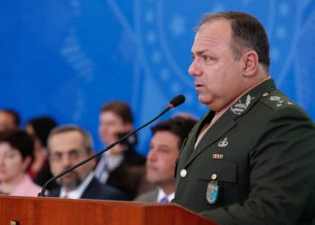 General Eduardo Pazuello em cerimônia no Palácio do Planalto (Foto: Alan Santos/PR)