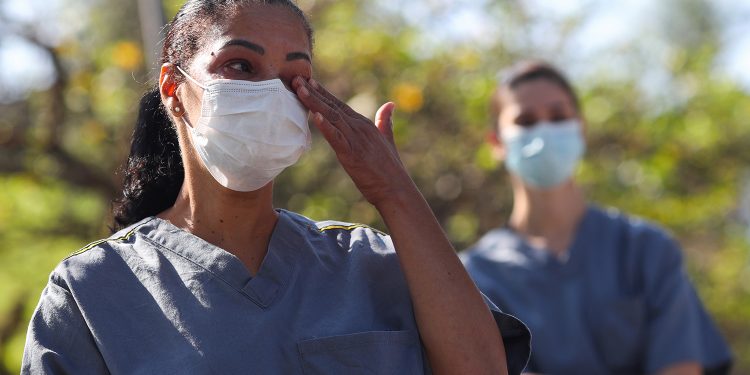 Pandemia de coronavírus pode durar até dois anos, afirma estudo