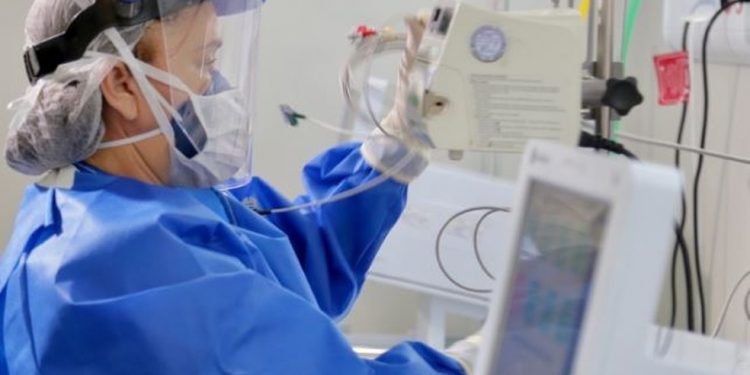 Média de ocupação de leitos de UTI no Ceará fica acima de 84% em maio; demanda por enfermarias tem queda