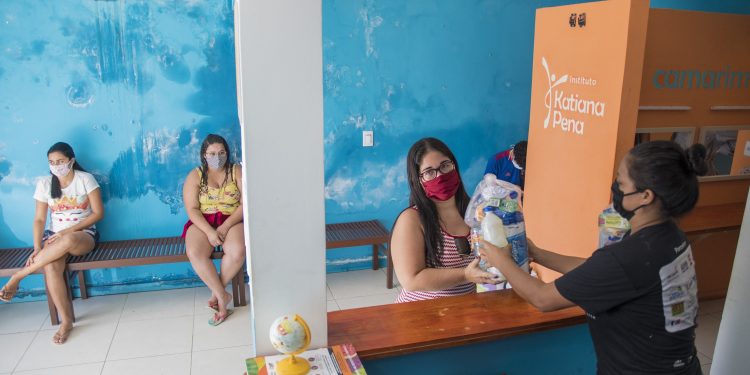 Coronavírus: famílias em situação de vulnerabilidade social são contempladas com kits de higiene