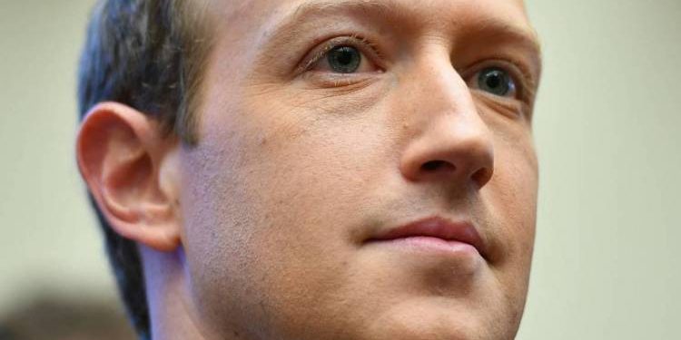Zuckerberg usa post de Bolsonaro como exemplo de que Facebook exclui informações falsas