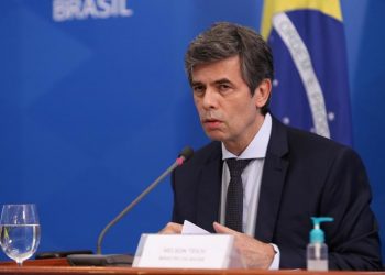 O ministro da Saúde, Nelson Teich, em entrevista coletiva concedida no Palácio do Planalto (Foto: Júlio Nascimento/Divulgação PR)