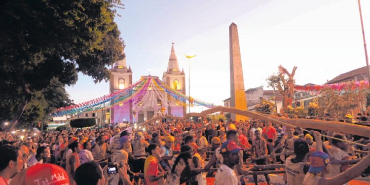 Com adiamento da Festa de Santo Antônio, comércio de Barbalha estima perda de faturamento