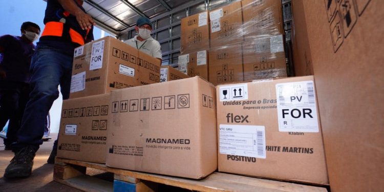 Ceará recebe mais 30 respiradores do Ministério da Saúde para equipar UTIs