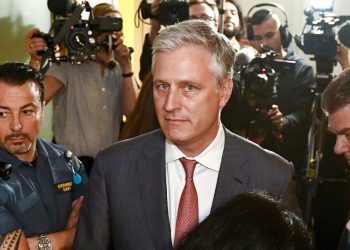 EUA devem impedir entrada de brasileiros, diz conselheiro de Trump