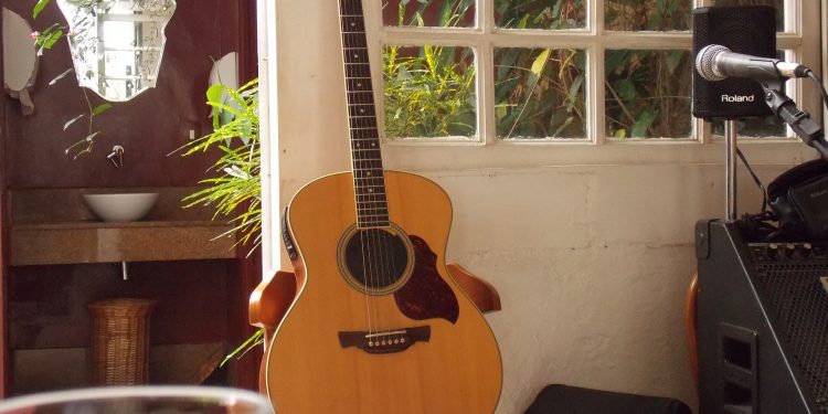 Trabalhadores e trabalhadoras da cultura: Quem define quem deve comer? – Por Alexandre Lucas