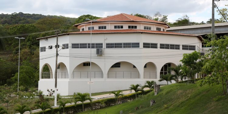 IFCE Crato retornará às atividades de ensino com modelo remoto