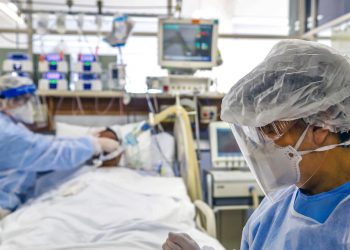 Caso a curva de contaminação continue crescendo, os hospitais não terão mais capacidade para atender pacientes mais graves (Foto: Divulgação)